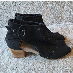 Earth Shoes Open Toe‎ Ankle Booties Black Leather Perforated Heel Zip Up 7.5